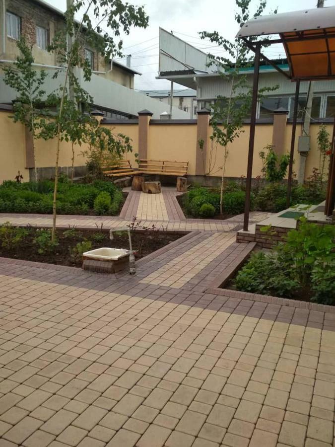 Medi Guest House Osh Exterior photo