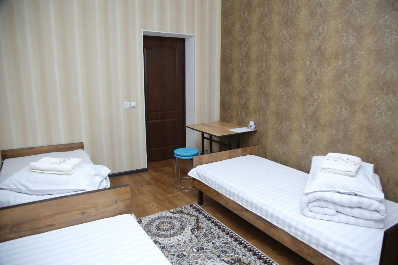 Medi Guest House Osh Exterior photo