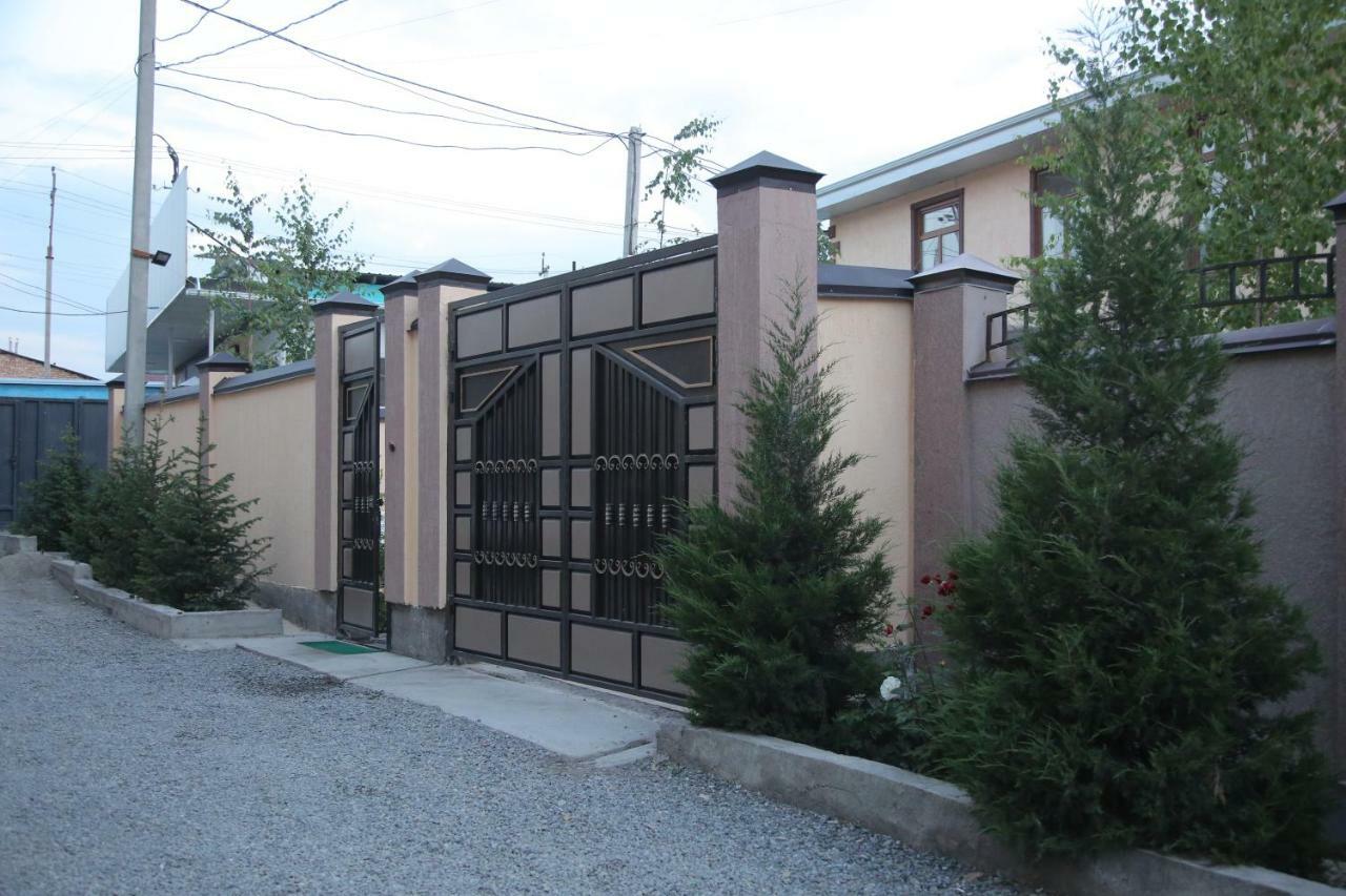 Medi Guest House Osh Exterior photo